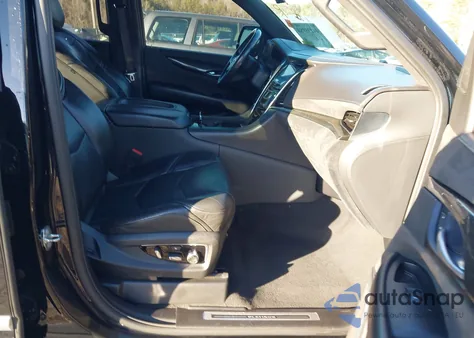 2020 Cadillac Escalade Esv 2Wd Platinum z USA, uszkodzony, nr VIN 1GYS3KKJ3LR191120